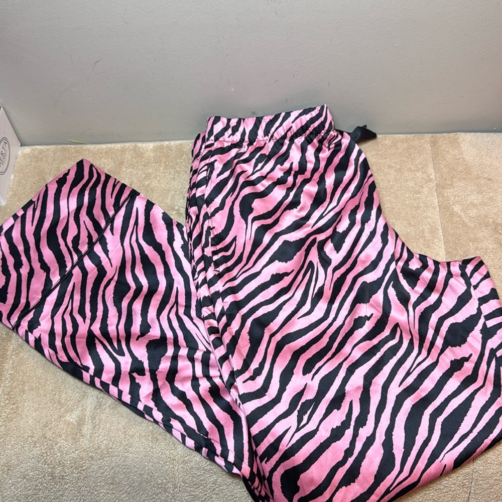 VICTORIA’S SECRET lounge pants